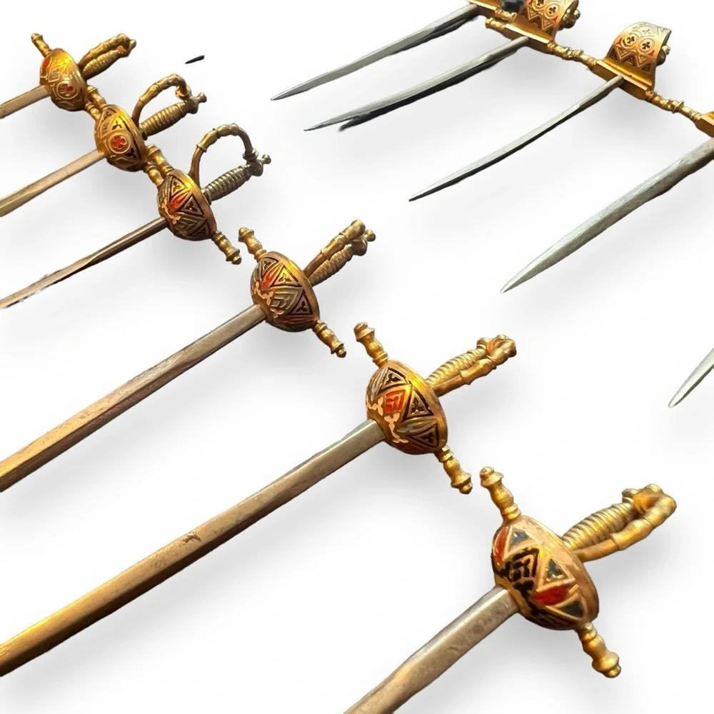 Vintage damascene style